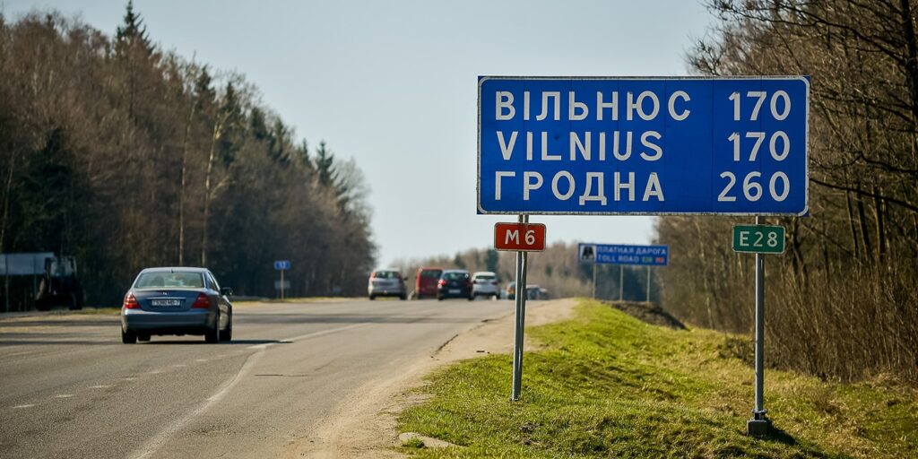 Испугавшиеся госпереворота белорусы бегут в Литву и Польшу Беларусь,Литва,Митинги,Политика,Мир,Польша