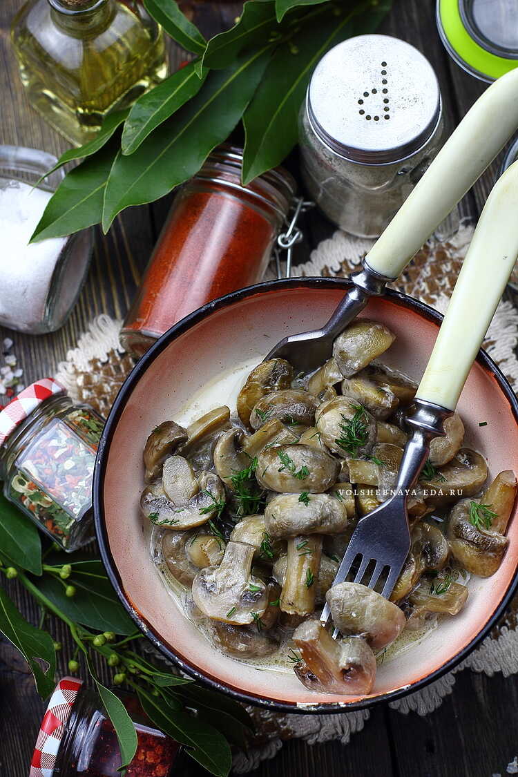 Шампиньоны, запеченные в сливках закуски,кулинария