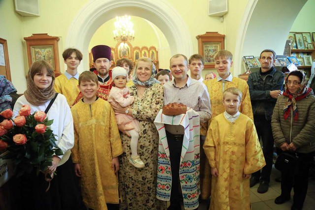 Епископ Серафим возглавил престольное торжество в Иверском храме г. Бобруйска.
