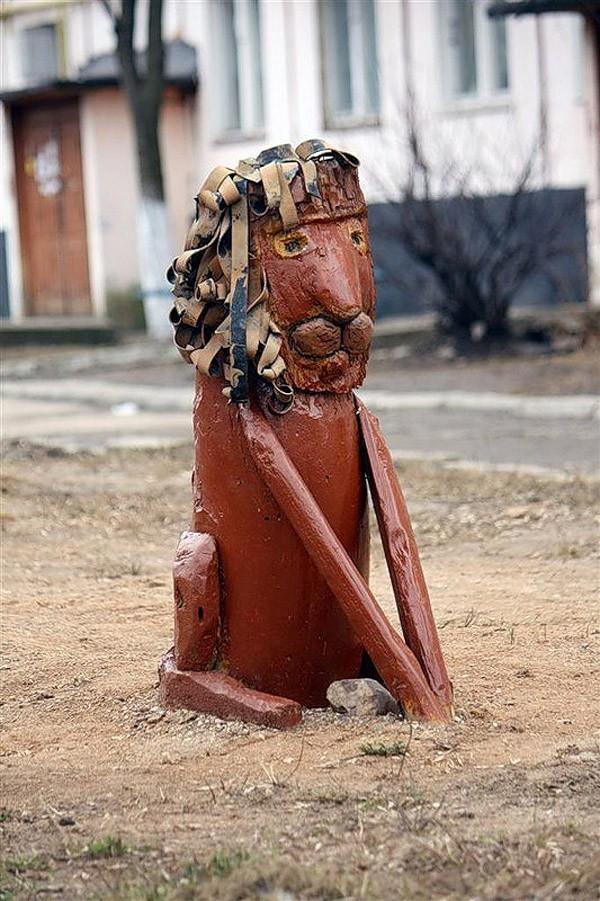 Суровый ЖКХ-арт Суровый ЖКХ-арт стрит-арт