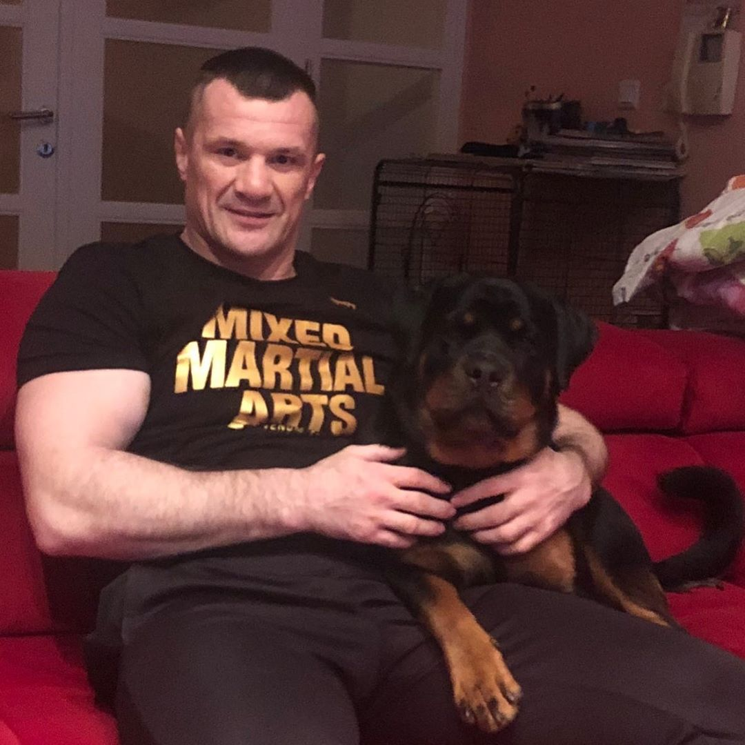Мирко Филипович со своим любимым псом