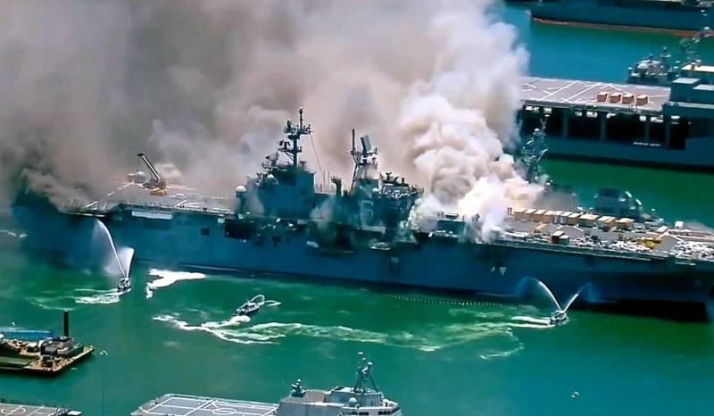 Forbes: Пожары на пирсах топят американский военный флот Новости