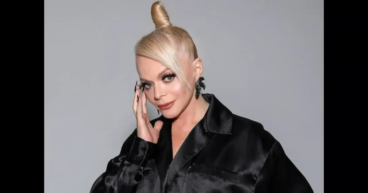 Ларисе Долиной подарят новую квартиру взамен той, из которой её выселили