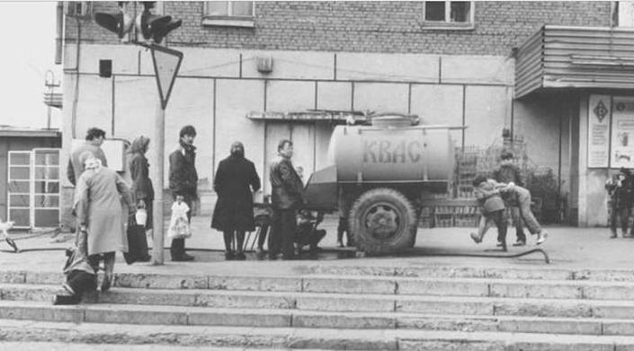 О неудачной попытке создать действующую модель коммунизма