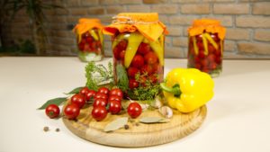 Помидоры черри на зиму в масле «Средиземноморье»