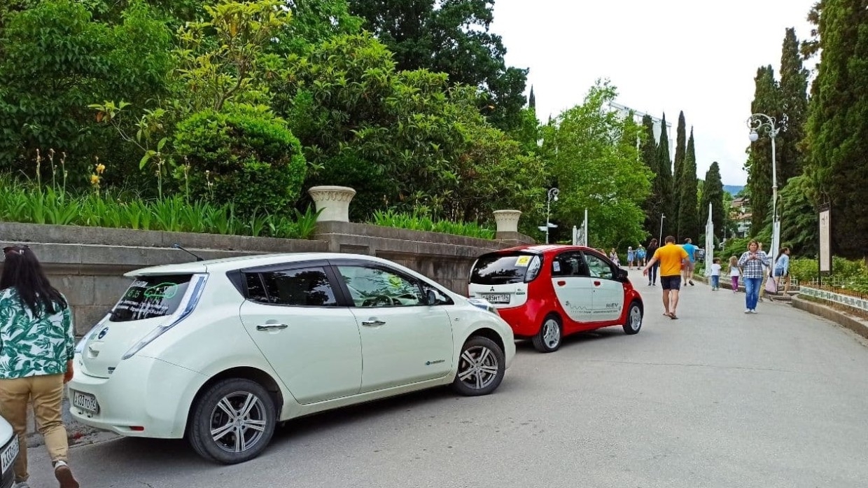 Иностранные автоконцерны задумались о выпуске электрокаров в России