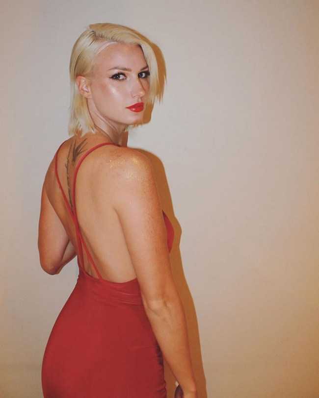 Петра Йоханссон (Petra Johansson) сексуальная шведская футболистка (36 фото)