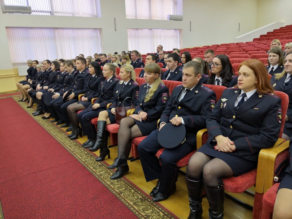 Сотрудник увд. ОМВД Печатники Москва. Виктория Оськина УВД ЮВАО. Начальник дознания УВД ЮВАО. ЮВАО МВД РФ.