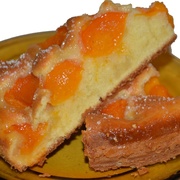Пирог с абрикосами
