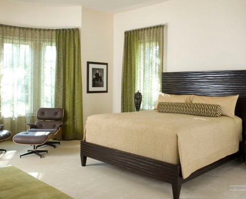 Зеленые потртьеры в интерьере