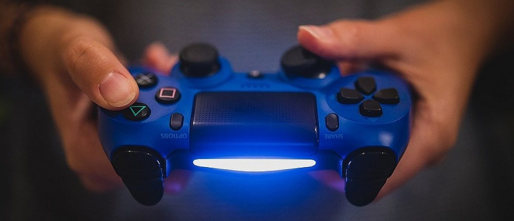 В PlayStation 5 может появиться голосовой помощник. Вот как он будет работать ps,Игры