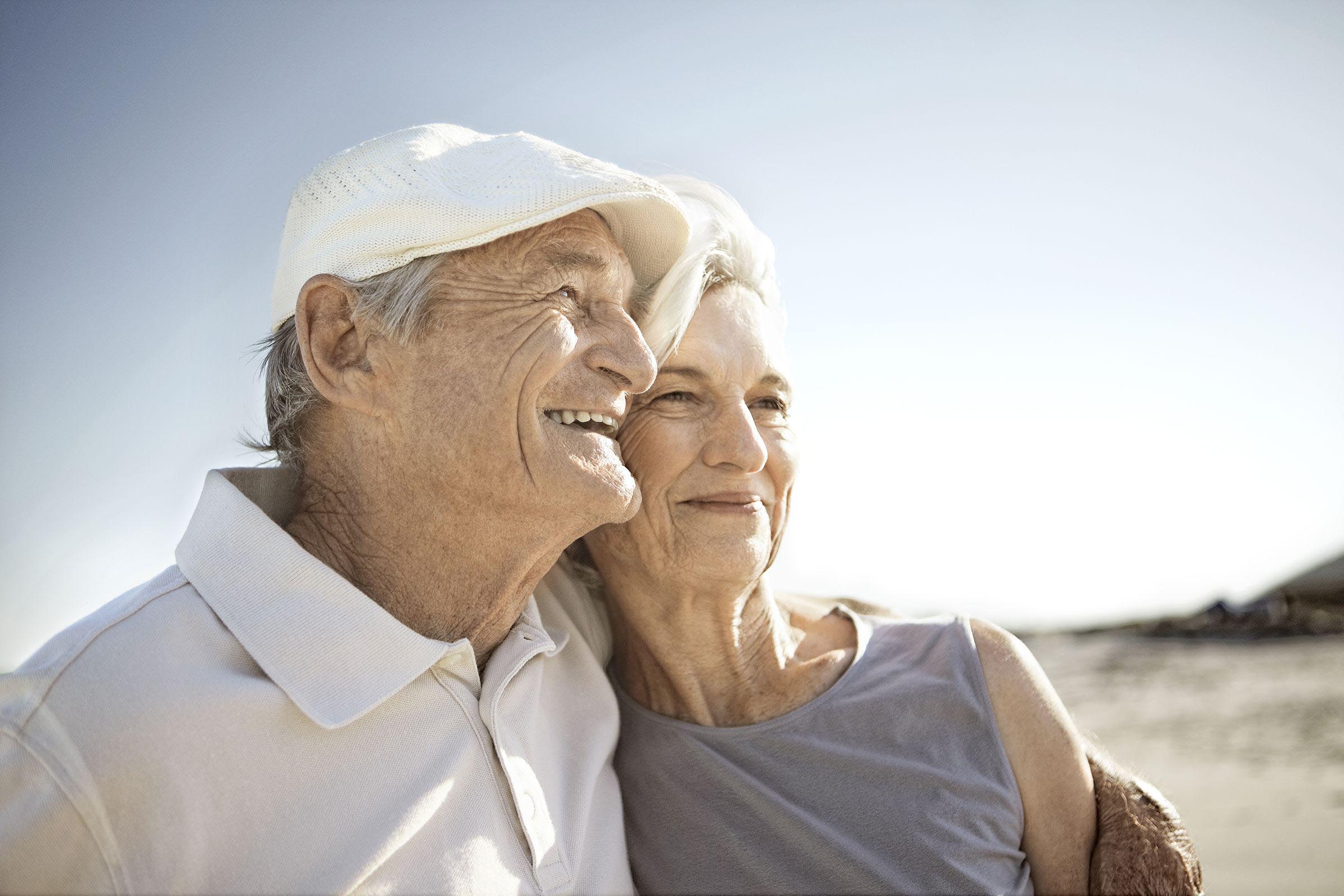 Долголетие населения. Пожилые люди долгожители. Долголетие. Счастливые долгожители. Долгожитель долголетие.