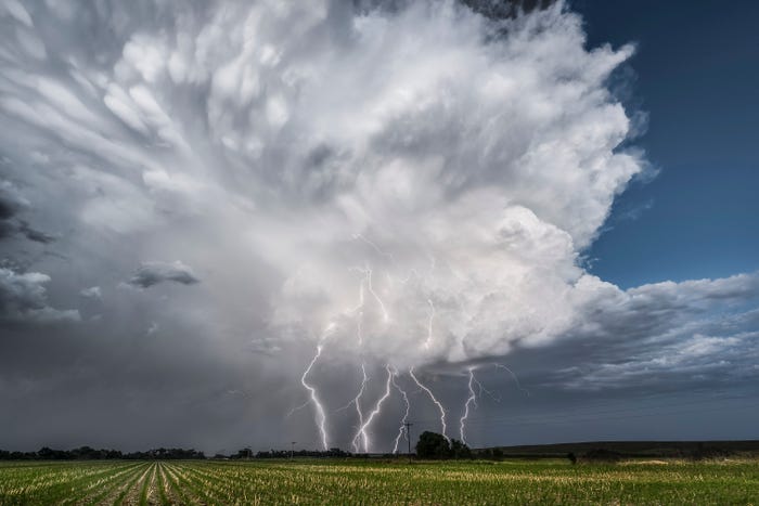 Фотограф провел годы, преследуя бури. Аллея Торнадо - его дом природа,торнадо,фотография