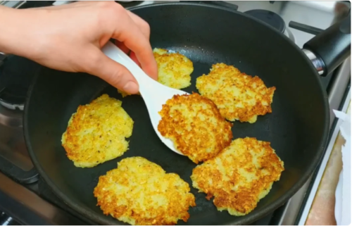 Особенно вкусное блюдо из капусты на сковороде: быстро, просто вкусно