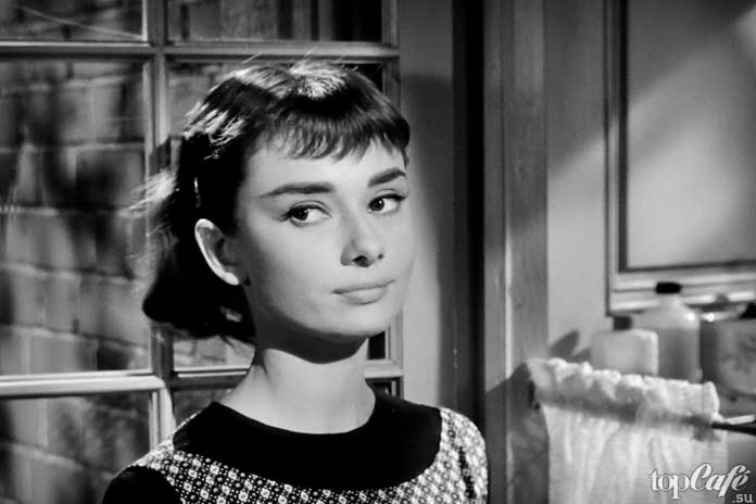 Список лучших фильмов с Одри Хепберн: Сабрина. 1954