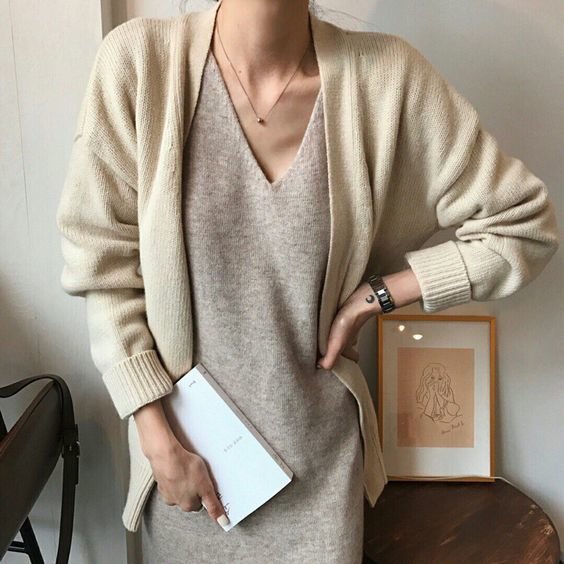 Простые формы: 10 модных платьев зимы для тех, кто ценит комфорт Простые формы: 10 модных платьев зимы для тех, кто ценит комфорт женские хобби