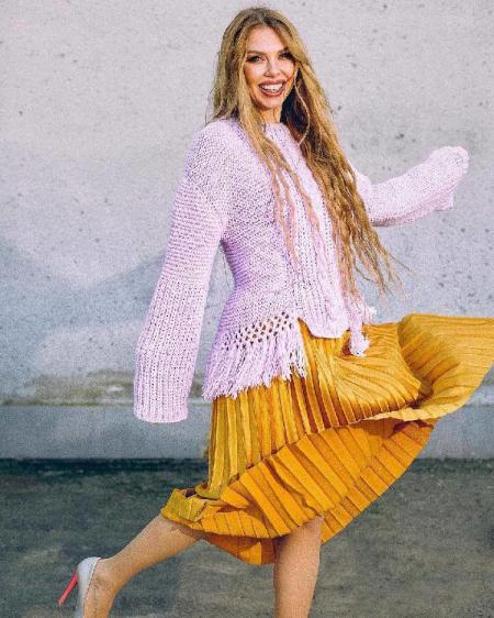 Десять оттенков одежды, которые молодят лицо Десять оттенков одежды, которые молодят лицо домашний очаг,мастерство,полезные советы,своими руками,умелые руки