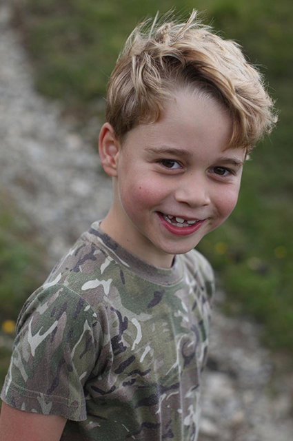 Зоозащитники осудили принца Уильяма за присутствие его сына Джорджа на охоте: 