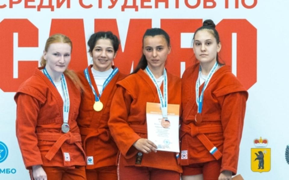 Рязанка стала серебряным призёром Чемпионата России по самбо