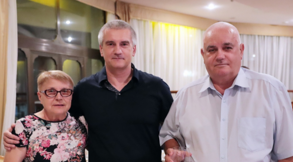 Сергей Аксенов поздравил крымчан с Днем семьи, любви и верности