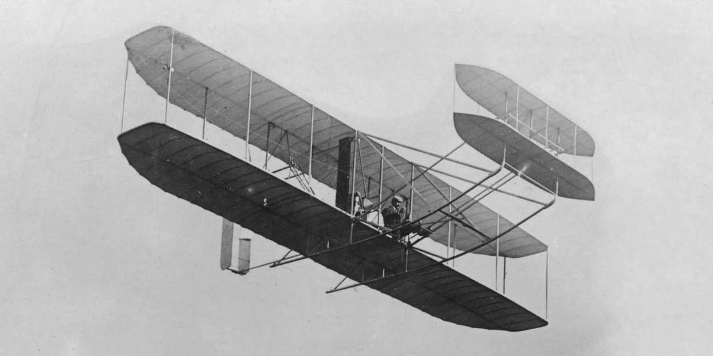 Орвилл Райт демонстрирует военным возможности заказанного ими аэроплана Флайер А, сентябрь 1908 года