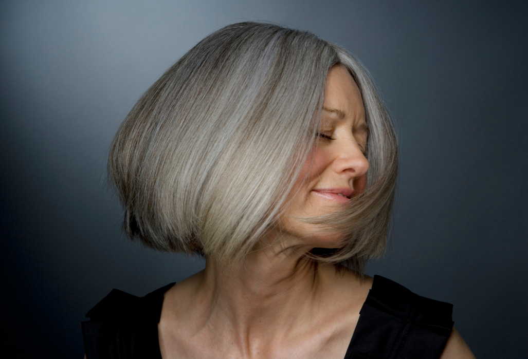 С этими дешевыми витаминами из аптеки ваши волосы будут сиять - в любом возрасте красотка!