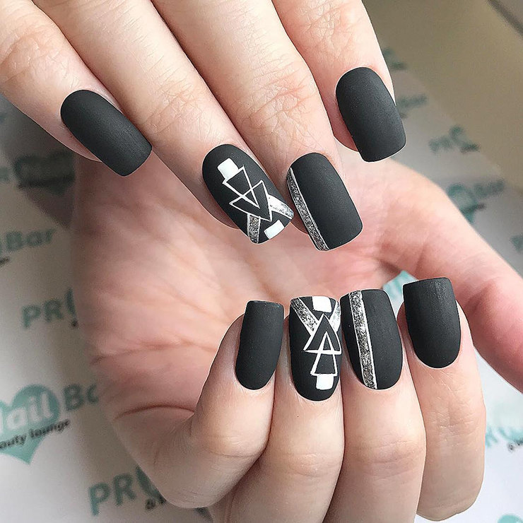 BlackNails