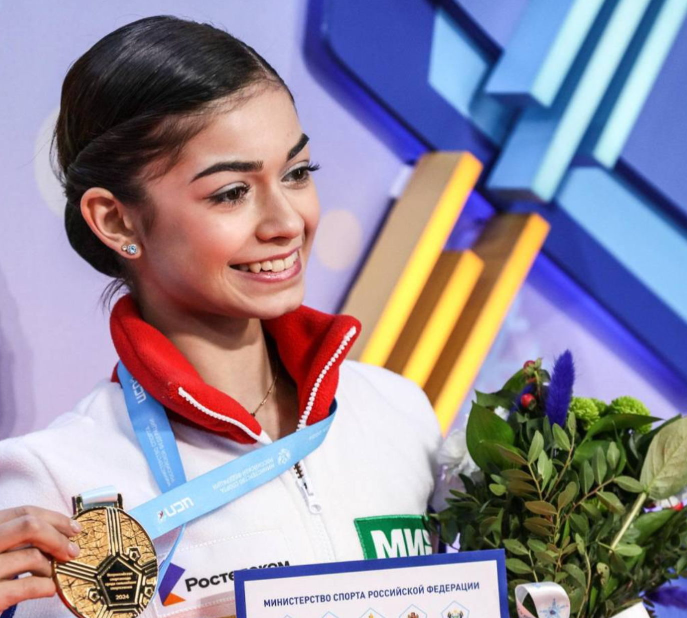 Звезда Олимпиады — 2026: что известно о российской фигуристке Аделии Петросян