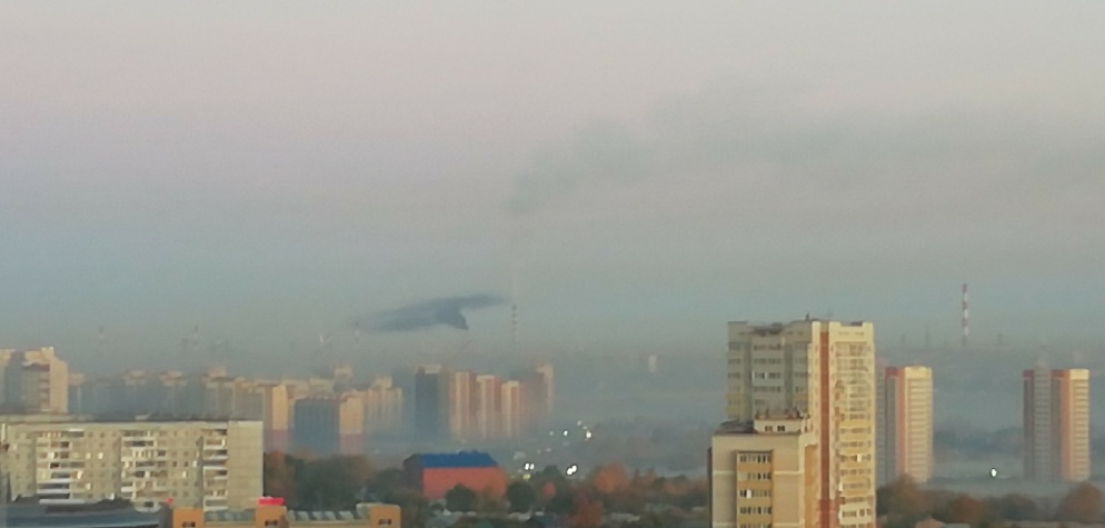 Воздух видно. Омск смог. Смог в Омске сегодня. Омск гарь. Запах Гари сегодня в Омске.