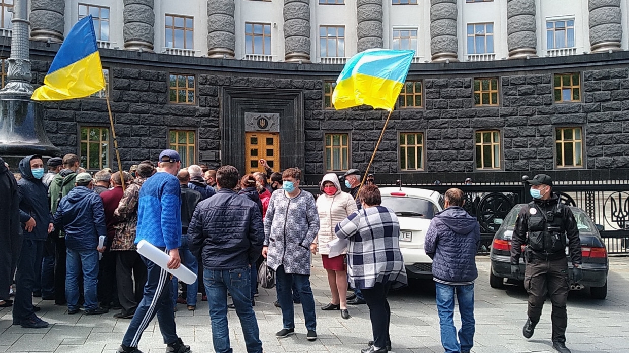 Киевский аналитик Кочетков объяснил, почему на Украине осенью вспыхнут протесты