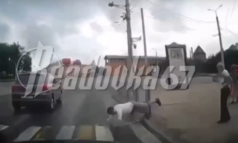 Появилось жуткое видео смертельной аварии в центре Смоленска