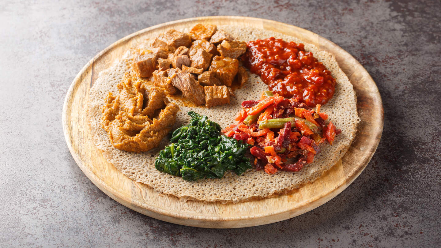 10 блинов, которые стоит испечь, пока не закончилась мука тесто, блины, сковороде, почти, раскатывают, маслом, складывают, прямо, готовят, сворачивают, молоко, остается, снова, сверху, пекут, часто, появились, Франции, гречневой, только