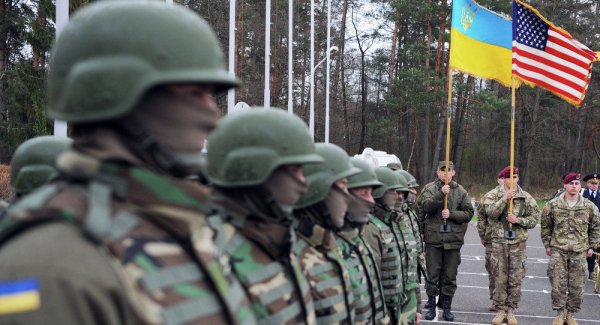 Ситуация обостряется: Американские наемники прибыли на границу Донбасса Ситуация обостряется: Американские наемники прибыли на границу Донбасса