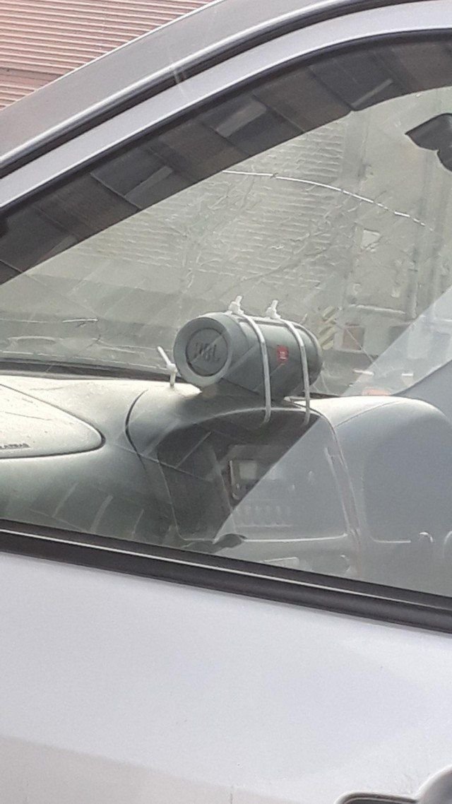 Ужасные примеры установки автоакустики авто, автозвук, автотюнинг, акустика, ваз, колхоз, музыка, тюнинг