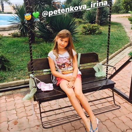 Ирина Шейк поздравила свою племянницу-тезку с 14-летием и опубликовала ее новые фото Новости