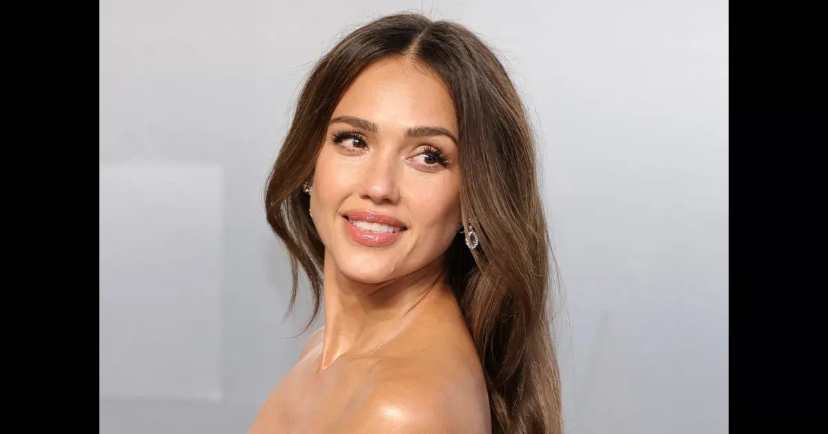 Дорогой развод: Альба отдала бывшему мужу половину гонораров