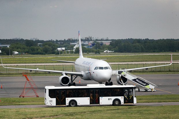Российским авиакомпаниям предложат скинуться на реконструкцию сотен аэропортов по всей Россиии