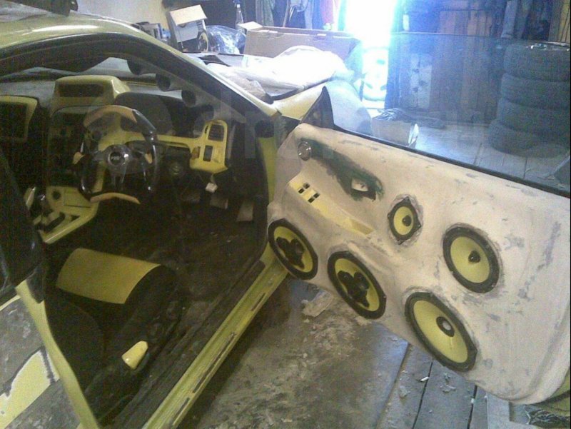 Ужасные примеры установки автоакустики авто, автозвук, автотюнинг, акустика, ваз, колхоз, музыка, тюнинг