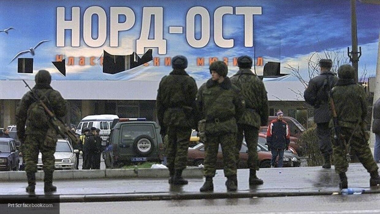 23 октября дубровка. 23 Октября — 26 октября 2002 года — теракт на Дубровке.. Норд ОСТ захват заложников. Норд-ОСТ теракт на Дубровке. Теракт в Норд-Осте Москва 2002 год.