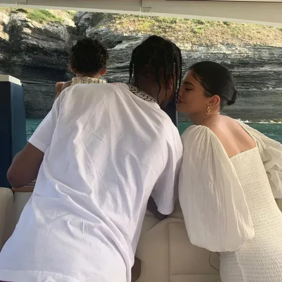 Трэвис Скотт снова троллит Тимоти Шаламе после провала на "Оскаре"