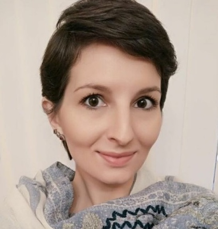 Русская девушка 9 лет живет в Индии и пытается привыкнуть к местным традициям Русская девушка 9 лет живет в Индии и пытается привыкнуть к местным традициям индия