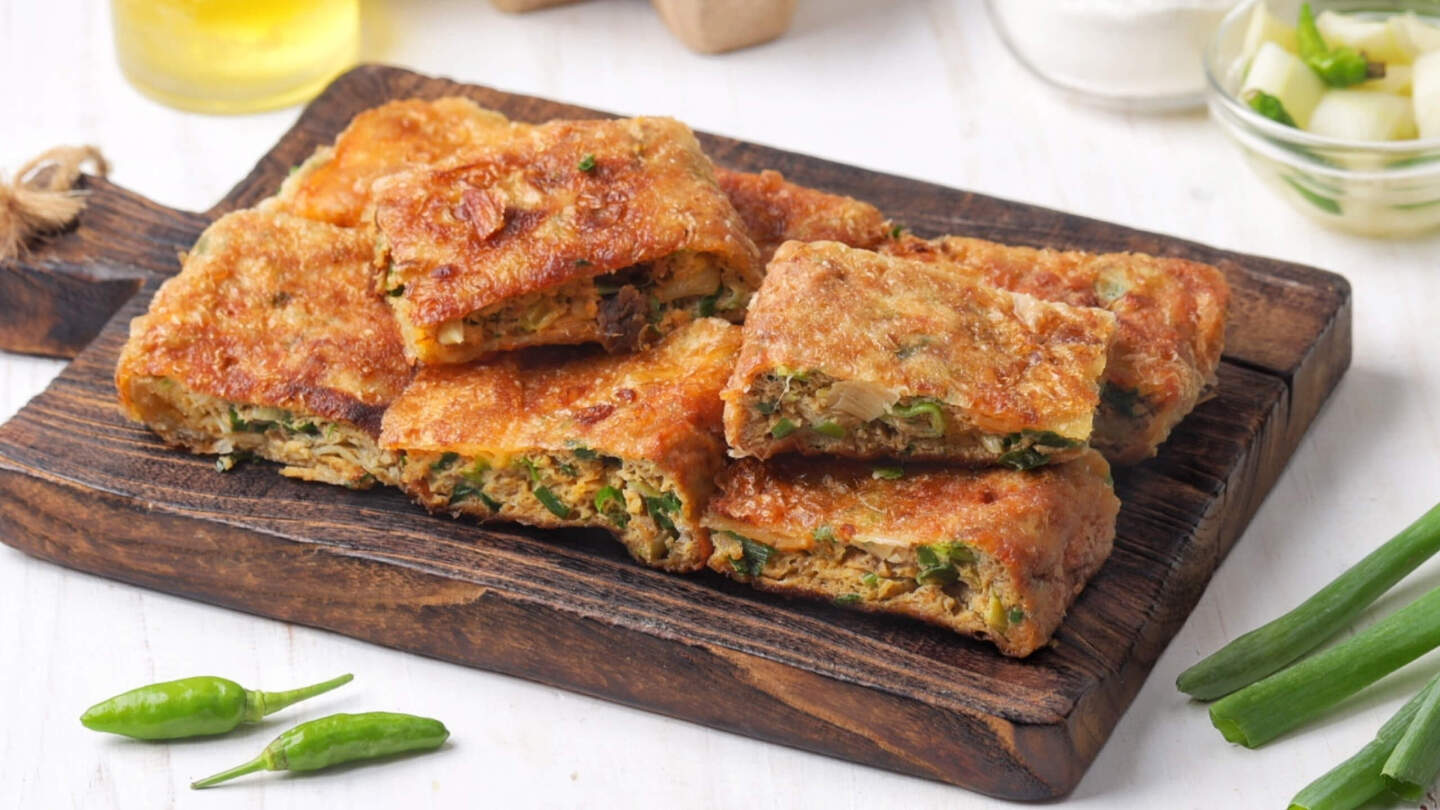 10 блинов, которые стоит испечь, пока не закончилась мука тесто, блины, сковороде, почти, раскатывают, маслом, складывают, прямо, готовят, сворачивают, молоко, остается, снова, сверху, пекут, часто, появились, Франции, гречневой, только