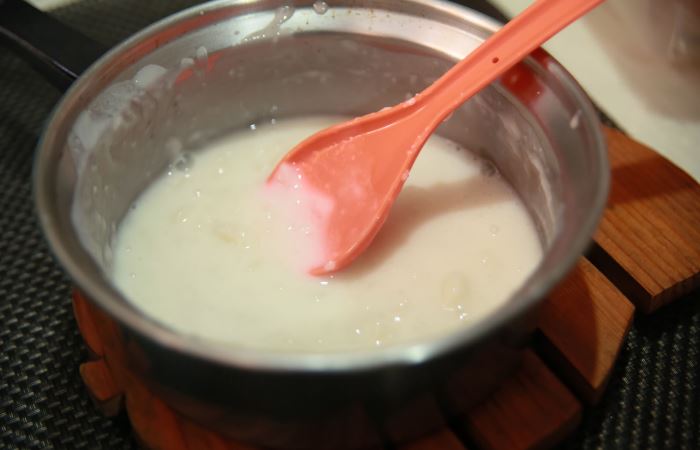 3 способа сделать клей, если дома не найти нужного тюбика, а в магазин бежать нет времени 3 способа сделать клей, если дома не найти нужного тюбика, а в магазин бежать нет времени домашний очаг,клей своими руками,поделки,рукоделие,своими руками,умелые руки