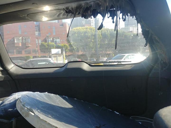 Что случится, если оставить зеркало внутри автомобиля в солнечную жаркую погоду