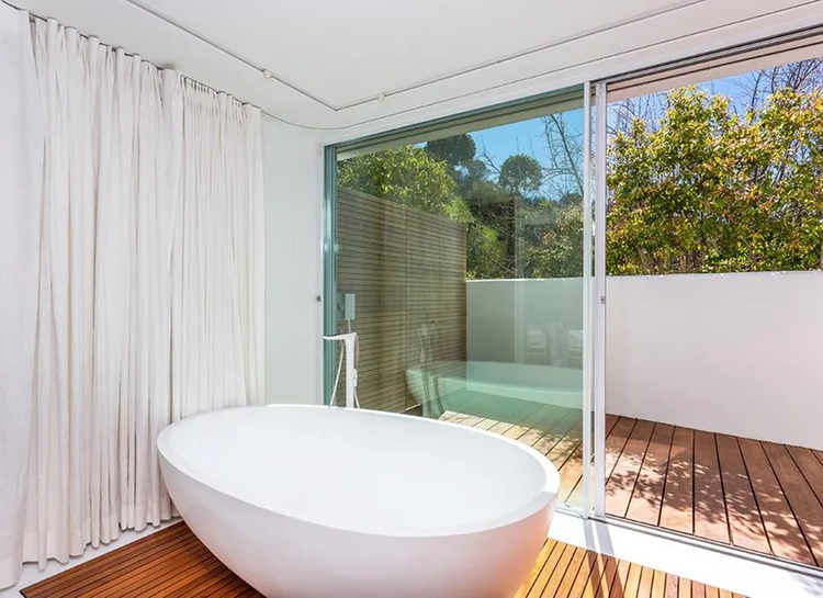 В гостях у Орландо Блума: экскурсия по "холостяцкому" дому актера, который он продает после помолвки с Кэти Перри В гостях у Орландо Блума: экскурсия по "холостяцкому" дому актера, который он продает после помолвки с Кэти Перри Стиль жизни