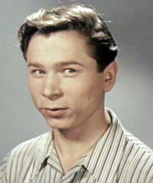 Всю жизнь с больной женой и дочерью»: вот такая непростая судьба у "короля эпизода" Александра Лебедева Всю жизнь с больной женой и дочерью»: вот такая непростая судьба у "короля эпизода" Александра Лебедева актер,Александр Лебедев,кино и тв,наши звезды,фильм,шоубиz,шоубиз