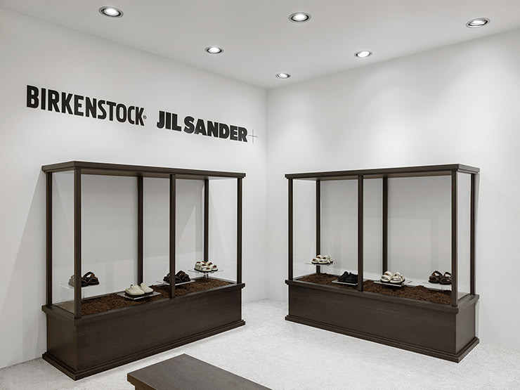 Поп-ап Birkenstock x Jil Sander на третьем этаже ЦУМа