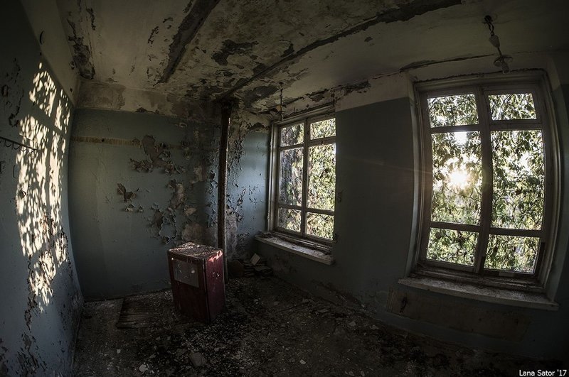 Заросший пионерский лагерь в Крыму Заросший пионерский лагерь в Крыму самостоятельные путешествия,туризм