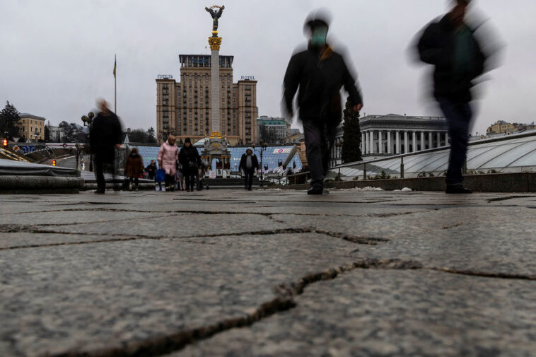 На Украине решили ввести режим чрезвычайного положения. Что это значит