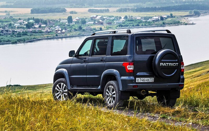 Губернатор Амурской области запретил чиновникам закупать дорогие автомобили Губернатор Амурской области запретил чиновникам закупать дорогие автомобили Марки и модели,на злобу дня